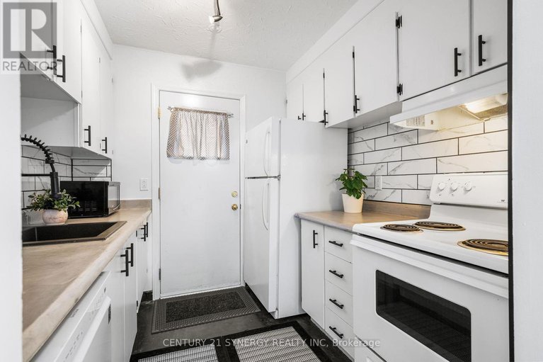 28496770/113-renova-private/riverview-park/ottawa/ontario/K1G4C7_13