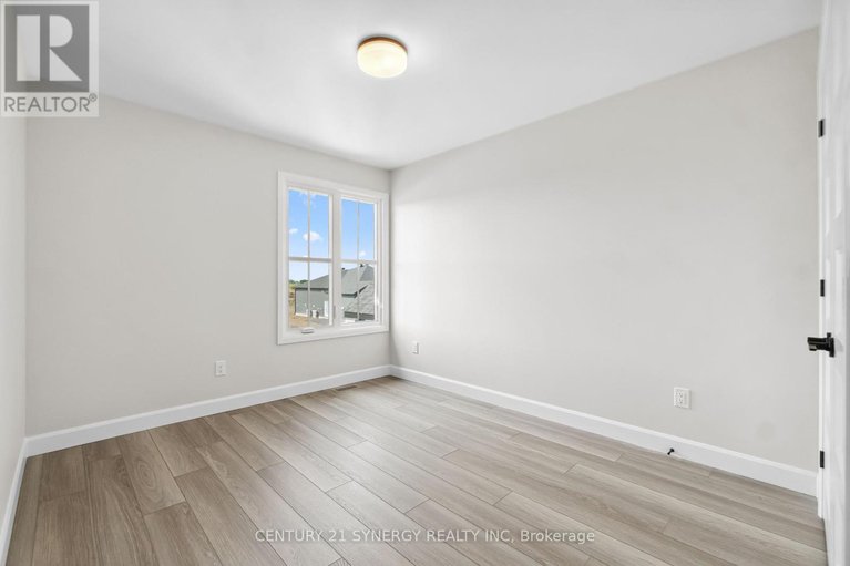 27601521/40-helene-street/countryside-acres/crysler/ontario/K0A1R0_32