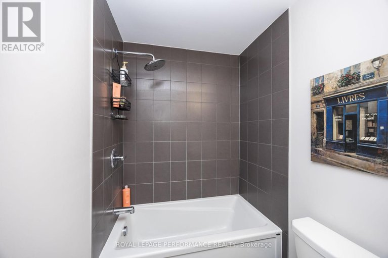28700474/816-bascule-place/btwn-franktown-rd-fallowfield-rd/ottawa/ontario/K0A2Z0_37