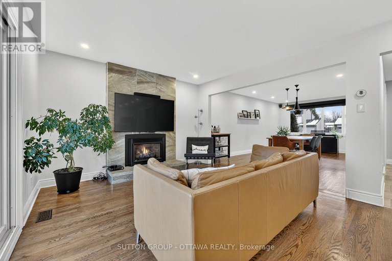 29128256/25-southpark-drive/blackburn-hamlet/ottawa/ontario/K1B3B8_7