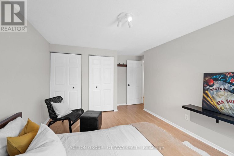 29110852/b-3-banner-road/sheahan-estatestrend-village/ottawa/ontario/K2H8T3_27