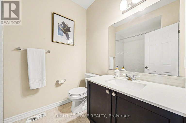 29592911/1089-apolune-street/half-moon-bay/ottawa/ontario/K2J6N8_26