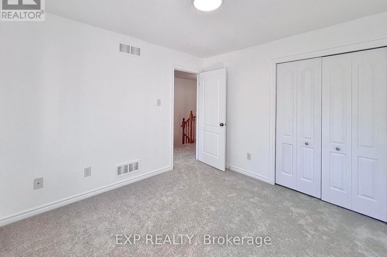 28928312/457-foxhall-way/bridlewood/ottawa/ontario/K2M0G2_31