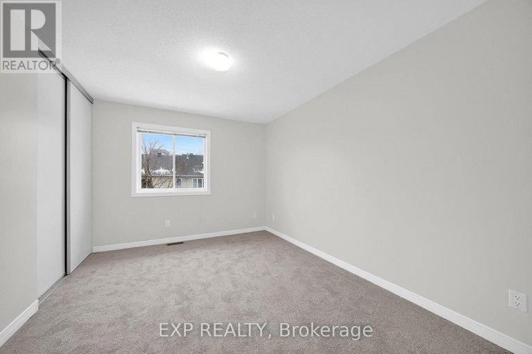 29260419/30-drysdale-street/beaverbrook/ottawa/ontario/K2K3L3_23