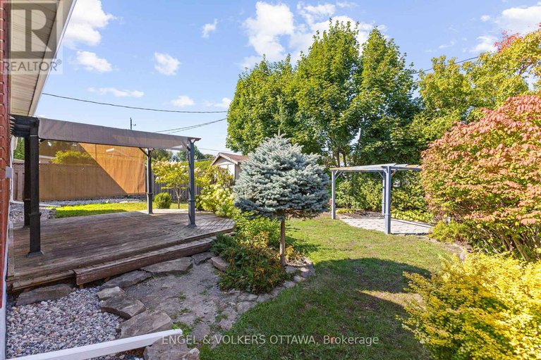28876122/855-weston-drive/elmvale-acres/ottawa/ontario/K1G1W5_31