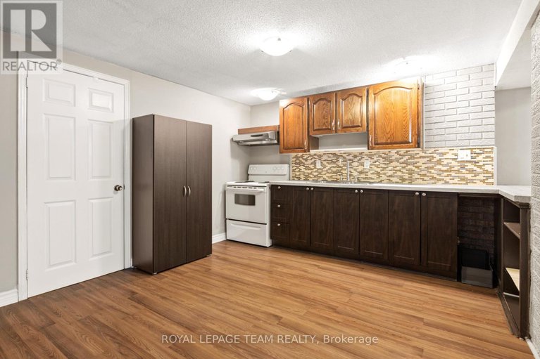 27932475/44-sycamore-drive/arbeatha-park/ottawa/ontario/K2H8K3_19