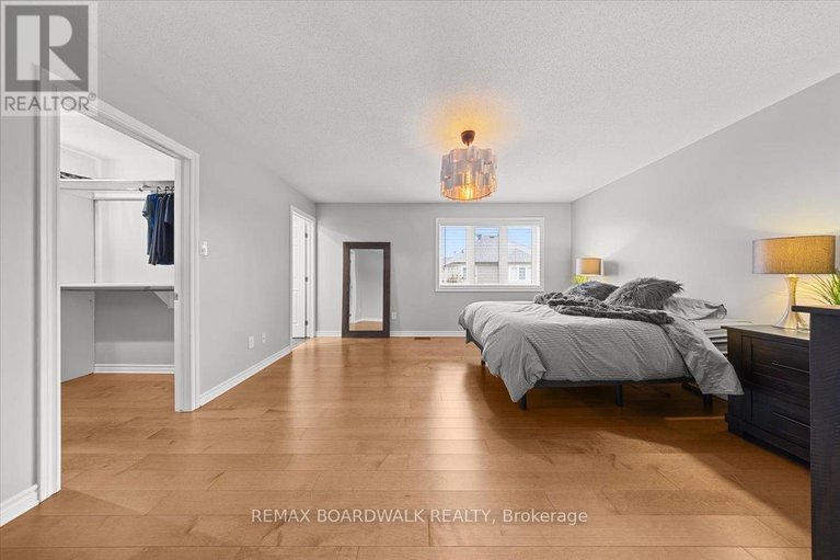 29620053/232-burnaby-drive/stittsville-north/ottawa/ontario/K2S0J9_26