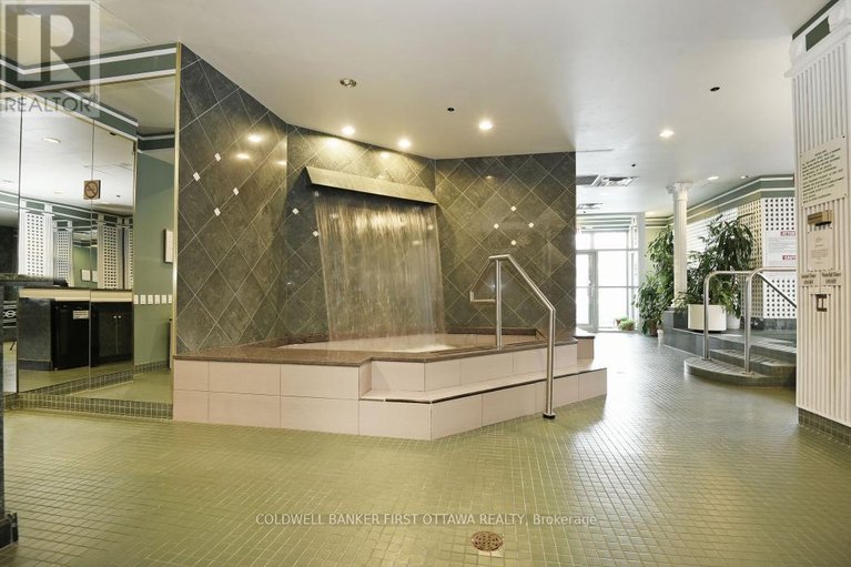 29474230/2702-1480-riverside-drive/riverview-park/ottawa/ontario/K1G5H2_32