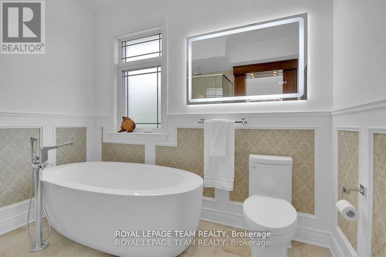 28891692/5591-manotick-main-street/manotick-village-manotick-estates/ottawa/ontario/K4M1A4_24