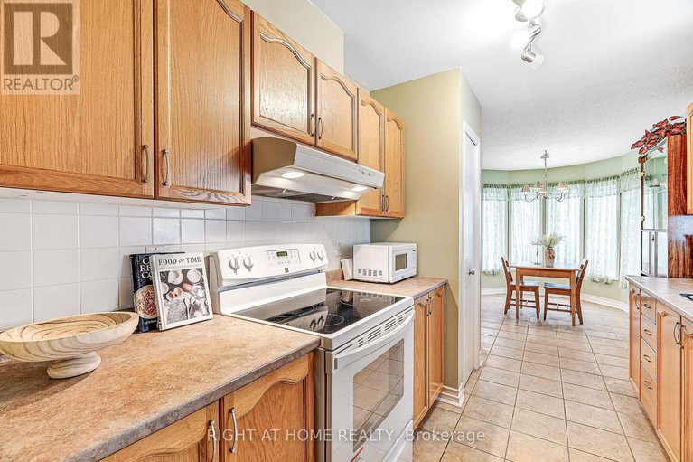 28280070/1179-whiterock-street/carson-grove/ottawa/ontario/K1J1B2_6
