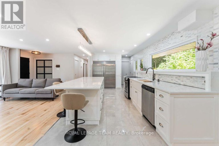 29380921/15-leacock-drive/beaverbrook/ottawa/ontario/K2K1R6_21