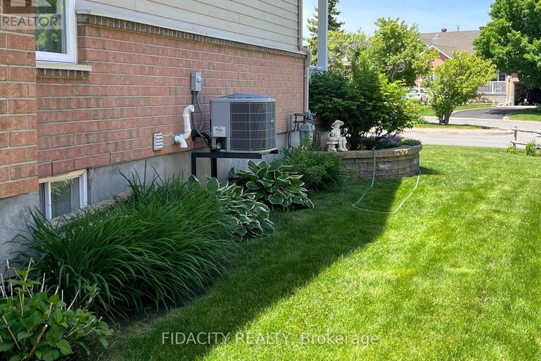 29673892/31-sable-run-drive/stittsville-central/ottawa/ontario/K2S1W8_41