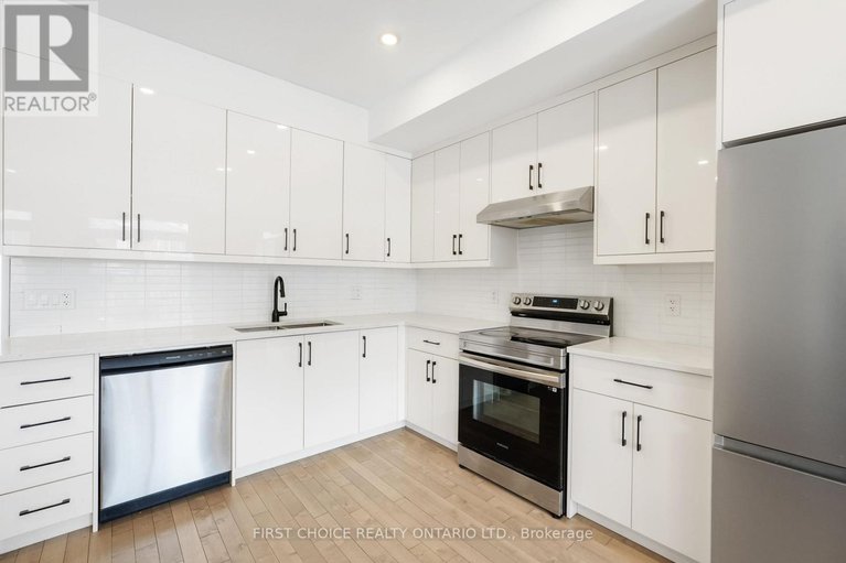 29428404/269-queen-mary-street/overbrookcastle-heights/ottawa/ontario/K1K1X1_12