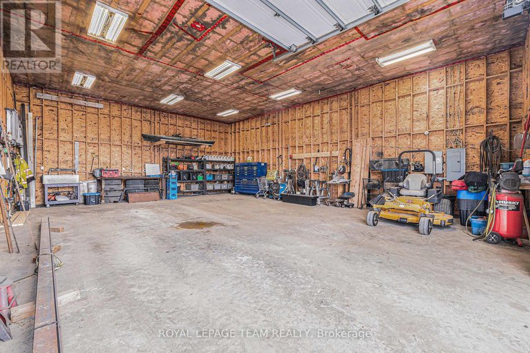 28100955/672-country-street/mississippi-mills-ramsay-twp/mississippi-mills/ontario/K0A1A0_25