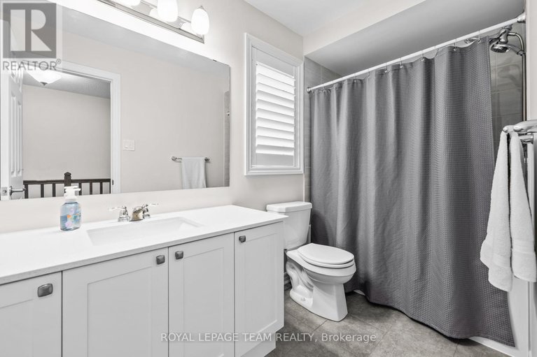 28512161/1135-apolune-street/half-moon-bay/ottawa/ontario/K2J6N8_29