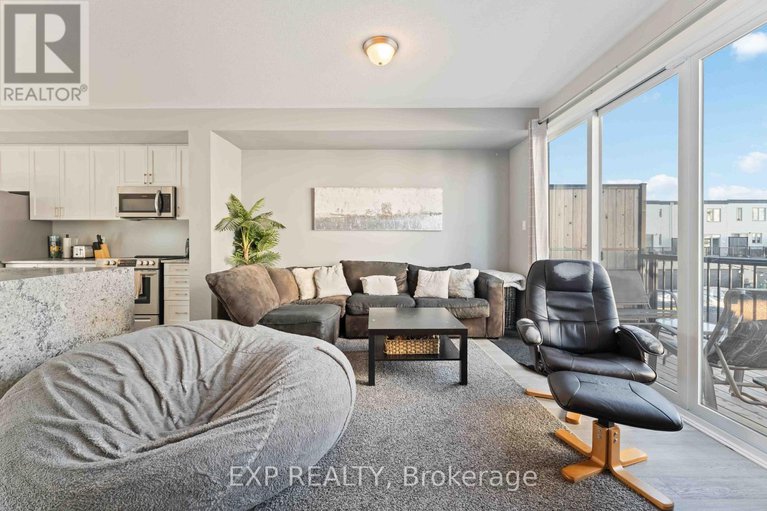 29202606/829-mikinak-road/cfb-rockcliffe-and-area/ottawa/ontario/K1K4Z9_13