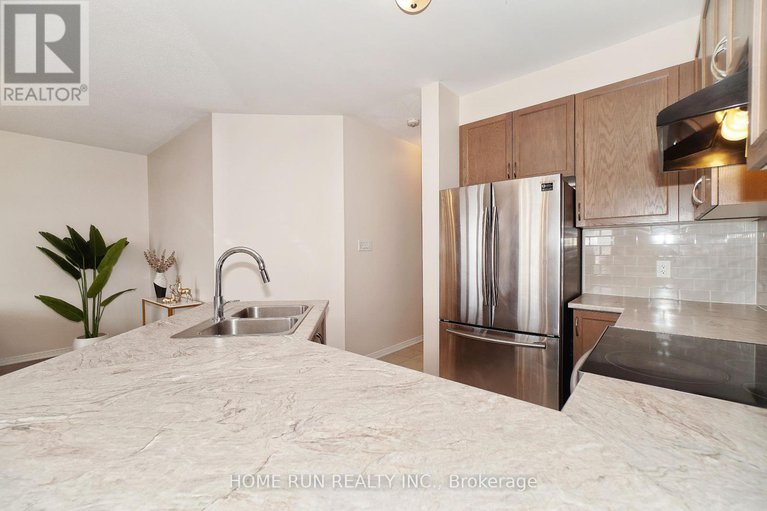 28873096/224-don-brown-private/emerald-meadowstrailwest/ottawa/ontario/K2M0M6_17