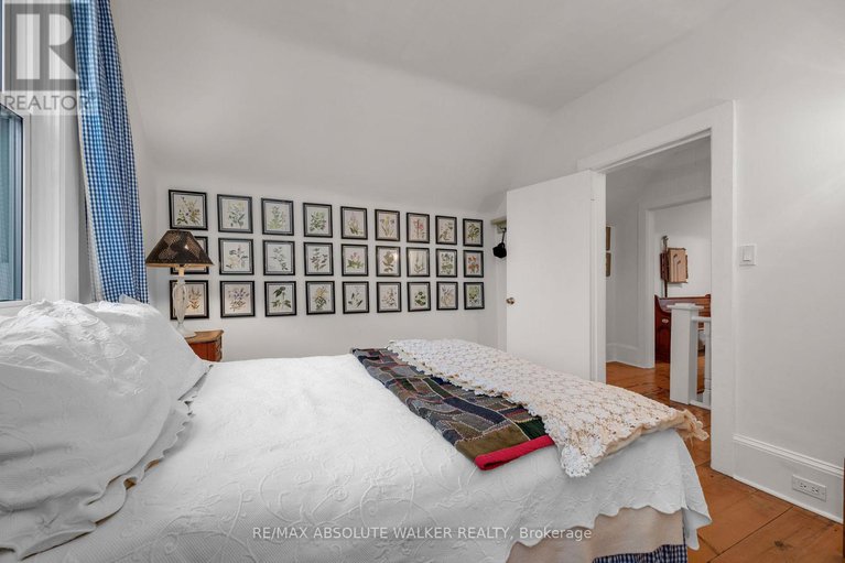 29162989/40-thomas-street/almonte/mississippi-mills/ontario/K0A1A0_23