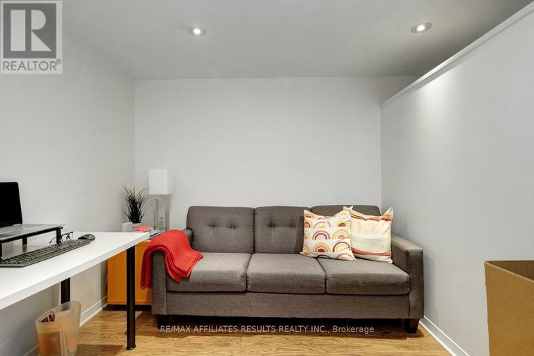 28809454/5-tiffany-crescent/beaverbrook/ottawa/ontario/K2K1W1_37