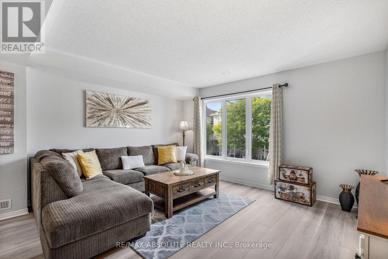 28983666/32-bonfield-private/avalon-east/ottawa/ontario/K4A5E4_15