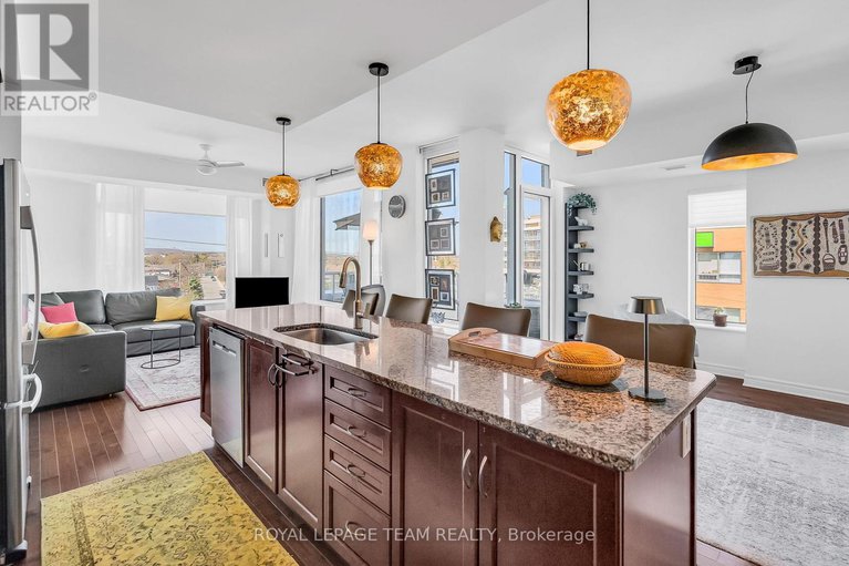 28487683/413-575-byron-avenue/mckellarhighland/ottawa/ontario/K2A1R7_6