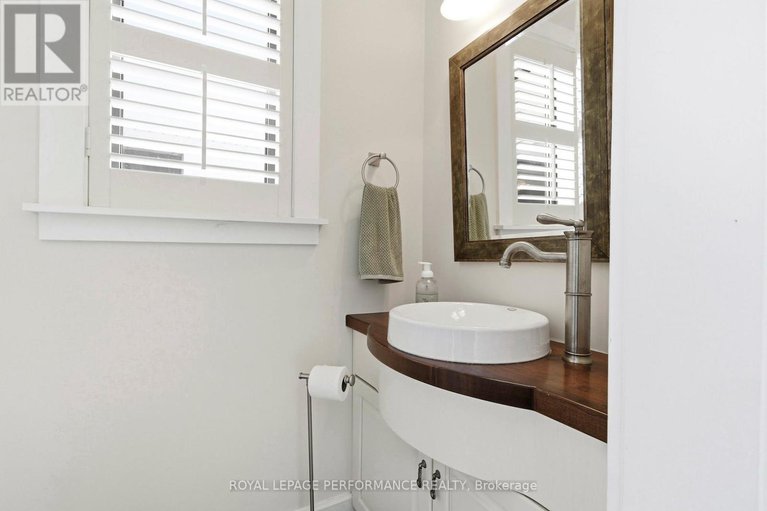 29401324/18537-stonehouse-point-road/south-glengarry-charlottenburgh-twp/south-glengarry/ontario/K6H5R5_36