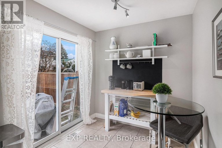 28612446/302-cote-royale-crescent/bilberry-creekqueenswood-heights/ottawa/ontario/K1E3L7_14