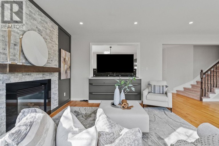 29514784/2649-fallingwater-circle/half-moon-bay/ottawa/ontario/K2J0R6_7