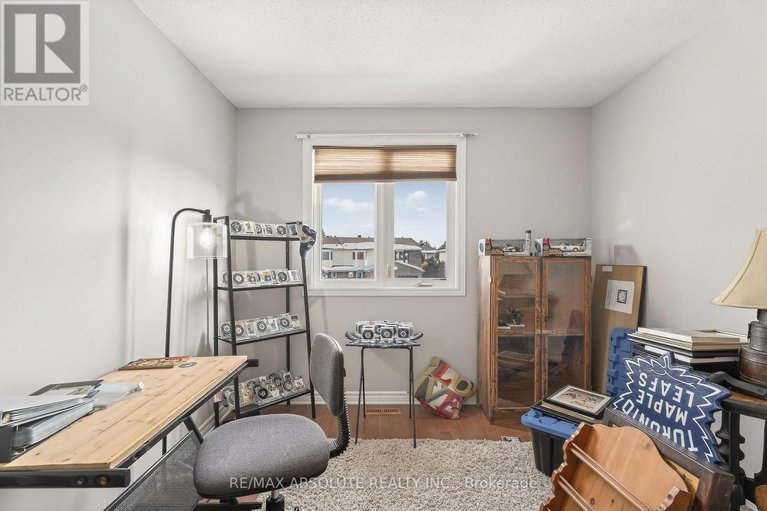 29441794/1475-deavy-way/bilberry-creekqueenswood-heights/ottawa/ontario/K1E2W7_35