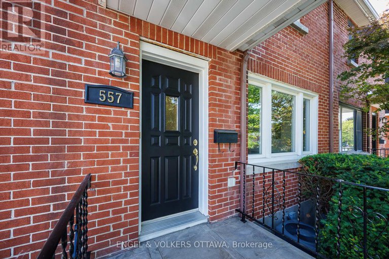 28835292/557-roosevelt-avenue/mckellarhighland/ottawa/ontario/K2A2A2_4