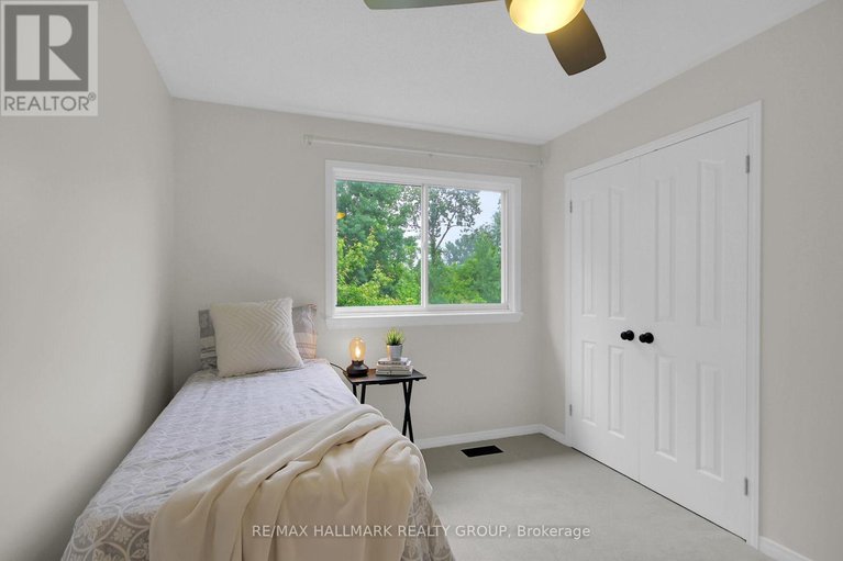 28509443/31-kyle-avenue/stittsville-central/ottawa/ontario/K2S1G9_28