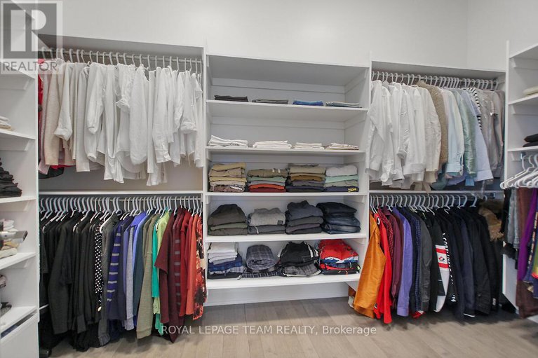 28941277/525-leimerk-court/manotick-village-manotick-estates/ottawa/ontario/K4M0B2_26