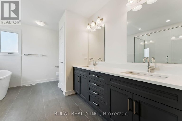 28281768/1361-kitchener-avenue/ellwood/ottawa/ontario/K1V6W1_15