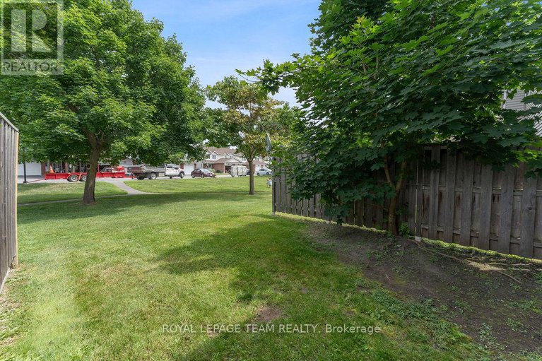 28605729/1073-ewing-street/hunt-club-park/ottawa/ontario/K1G4Y6_36