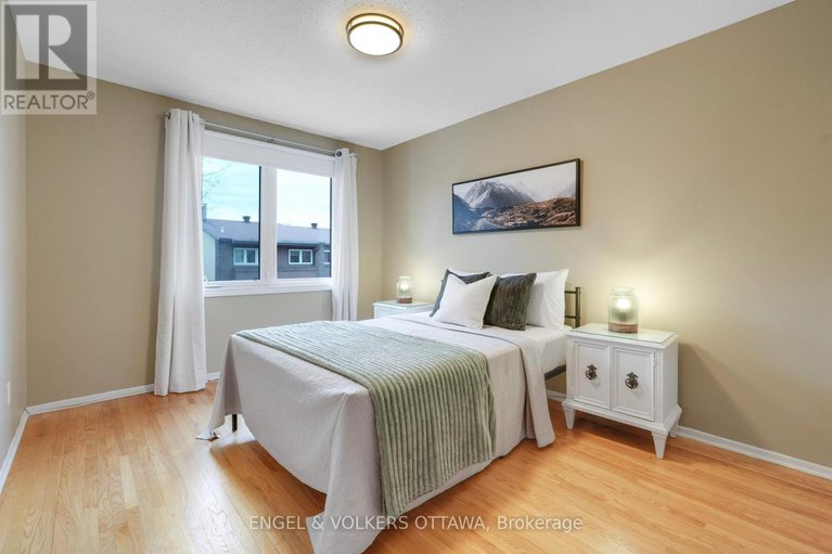 29677909/33-2111-montreal-road/beaconwood/ottawa/ontario/K1J8M8_17