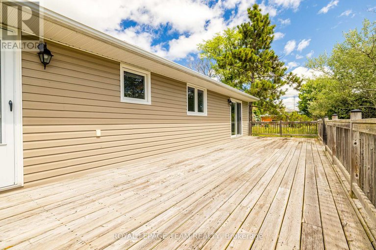 28642297/1234-kinburn-side-road/dunrobin/ottawa/ontario/K0A3M0_37