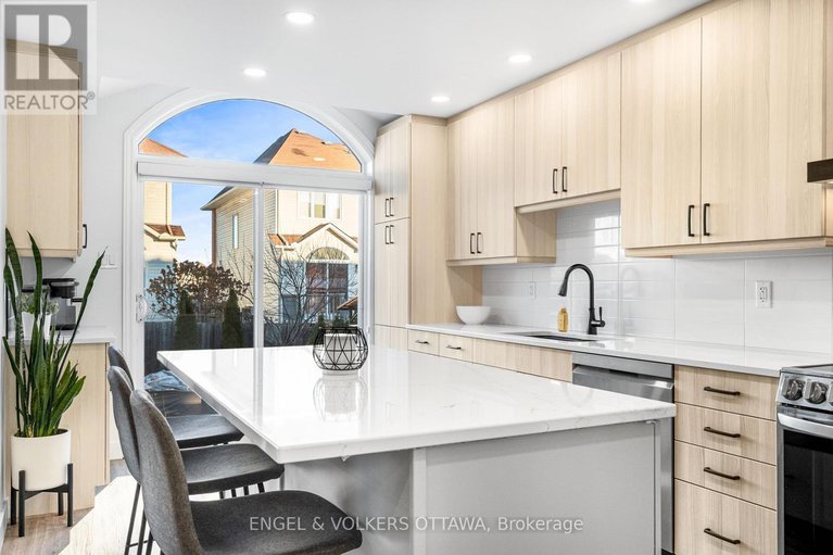 29247647/506-allegro-way/avalon-east/ottawa/ontario/K4A0H6_14