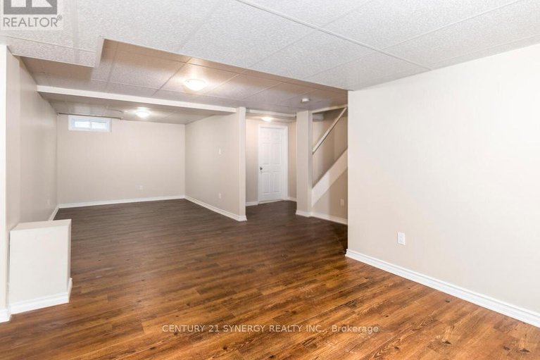 29610480/16-71-clarkson-crescent/katimavik/ottawa/ontario/K2L3C9_32