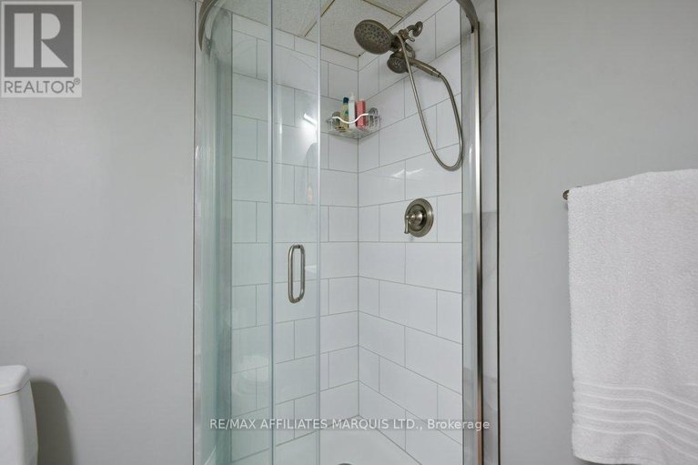 28766360/18235-county-rd-2-road-e/south-glengarry-charlottenburgh-twp/south-glengarry/ontario/K6H5R5_18