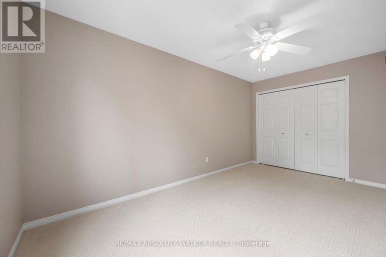 28707835/124-forestcrest-street/chapel-hill/ottawa/ontario/K1C7R3_30