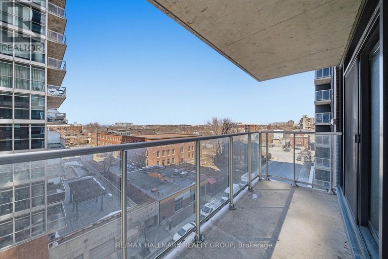 29649234/1407-180-george-street/lower-townbyward-market/ottawa/ontario/K1N0G8_13