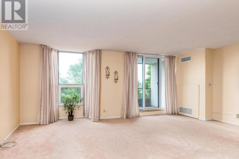 28867900/203-2951-riverside-drive/mooneys-bayriverside-park/ottawa/ontario/K1V8W6_8