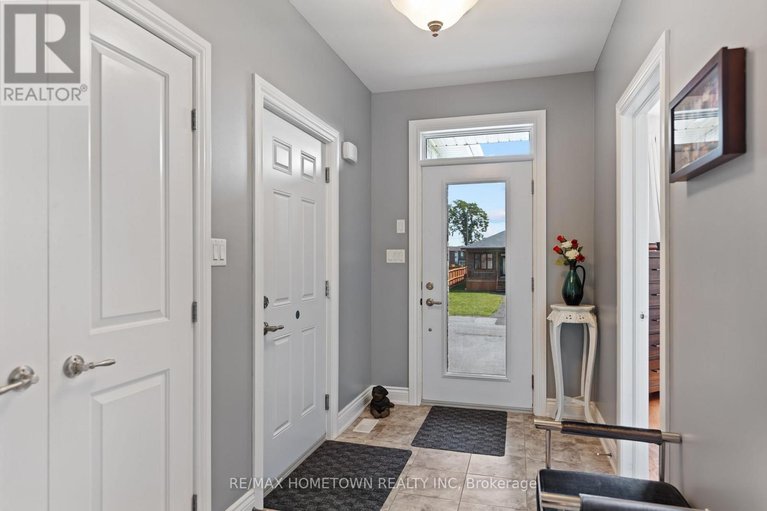 29597688/8-billings-avenue-w/iroquois/south-dundas/ontario/K0E1K0_4