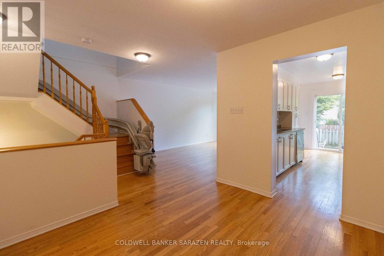 28785279/98-grassy-plains-drive/emerald-meadowstrailwest/ottawa/ontario/K2M2N3_12