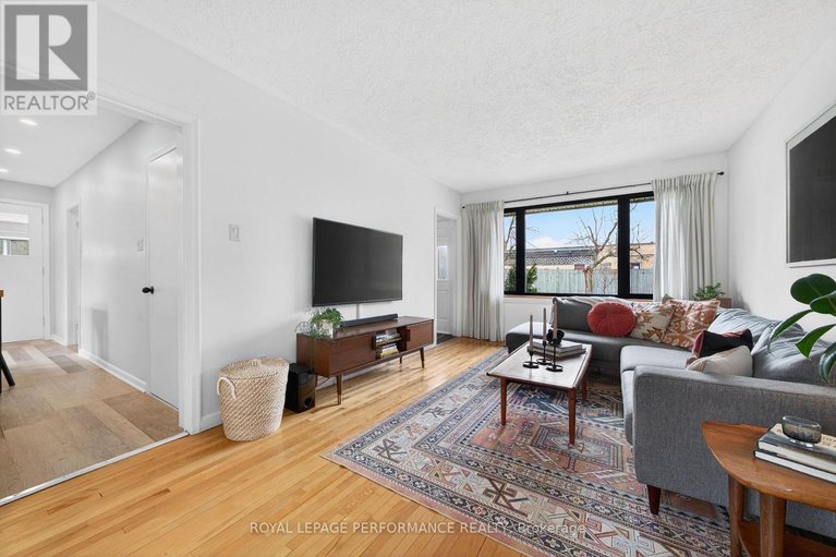 29685309/1948-othello-avenue/elmvale-acresurbandale/ottawa/ontario/K1G2A4_9