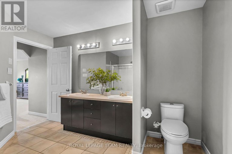 28384624/3728-mountain-meadows-crescent/riverside-southgloucester-glen/ottawa/ontario/K1V1V7_20