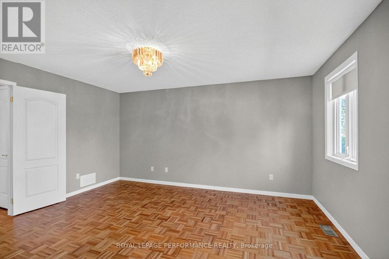 28886308/8329-rodney-farm-drive/osgoode-twp-north-of-reg-rd-6/ottawa/ontario/K0A2P0_13