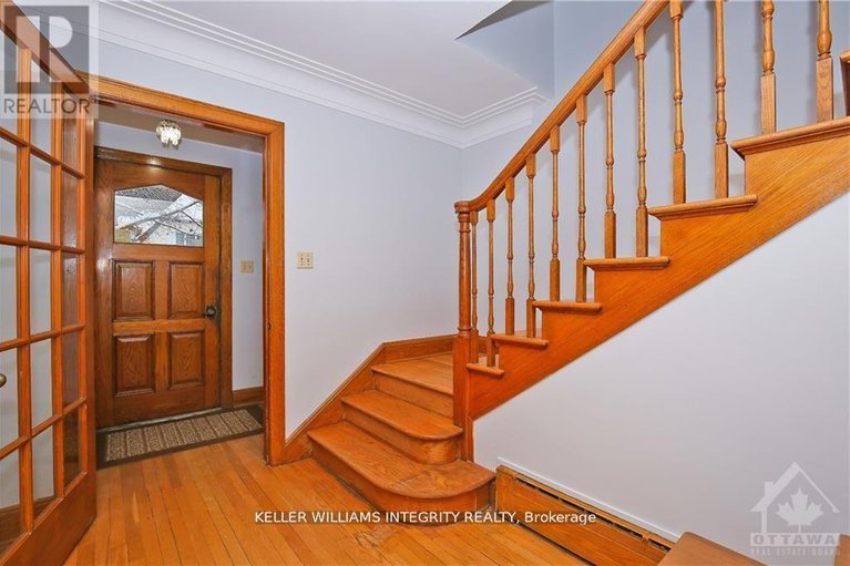28436657/39-goulburn-avenue/sandy-hill/ottawa/ontario/K1N8C7_2