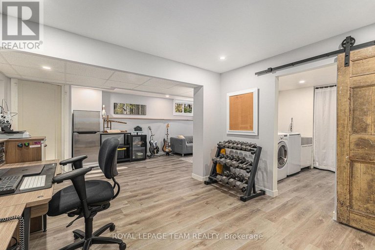 29613152/140-creek-drive/fitzroy/ottawa/ontario/K0A1X0_29