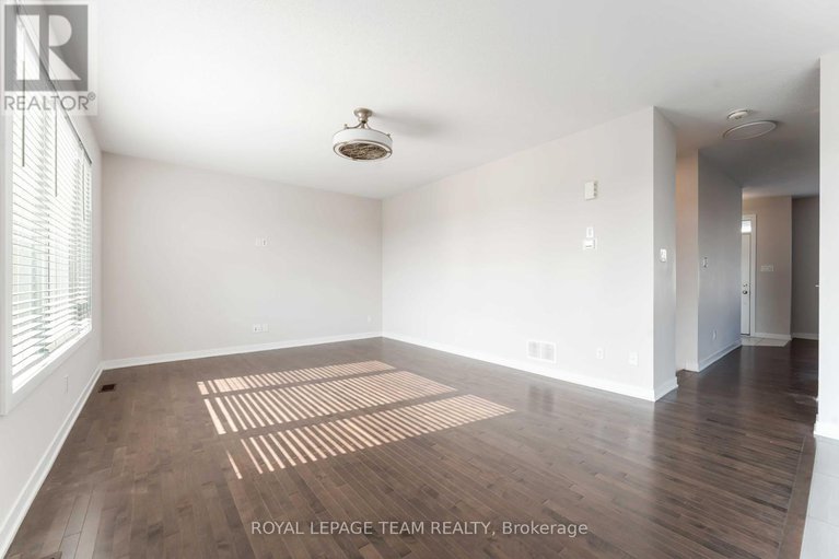 28703739/3040-travertine-way/half-moon-bay/ottawa/ontario/K2J6W9_12